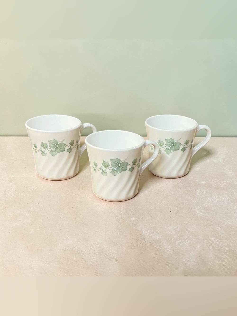 Vintage Corning Ware Ivy Pattern Coffee Mugs Set Of 3 Green Leaves USA